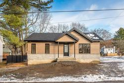 257 Rue du Prince-Arthur  Otterburn Park, QC J3H 1J9