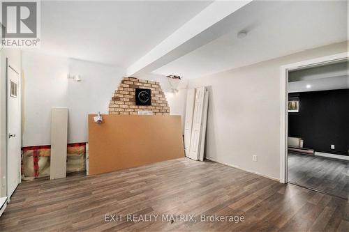 2877 Principale Street, Alfred And Plantagenet, ON - Indoor Photo Showing Other Room