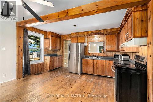 2877 Principale Street, Alfred And Plantagenet, ON - Indoor Photo Showing Kitchen With Double Sink