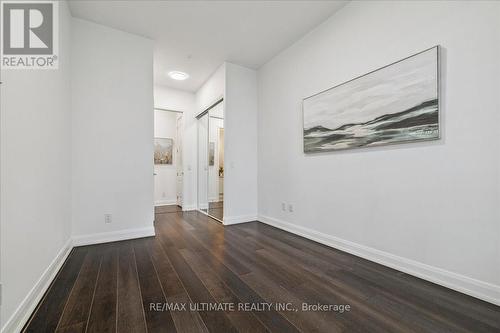 Modern Flooring in Bedroom - 110 - 2480 Prince Michael Drive, Oakville, ON - Indoor Photo Showing Other Room