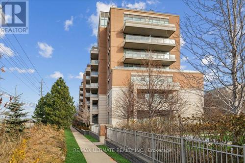 110 - 2480 Prince Michael Drive, Oakville, ON - Outdoor