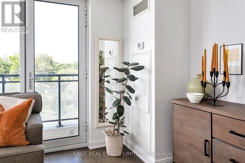 401 - 760 The Queensway, Toronto, ON - Indoor Photo Showing Other Room