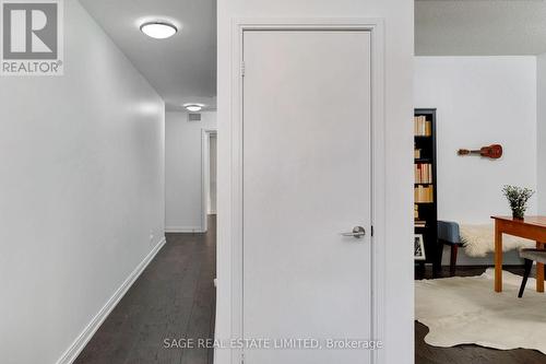 401 - 760 The Queensway, Toronto, ON - Indoor Photo Showing Other Room