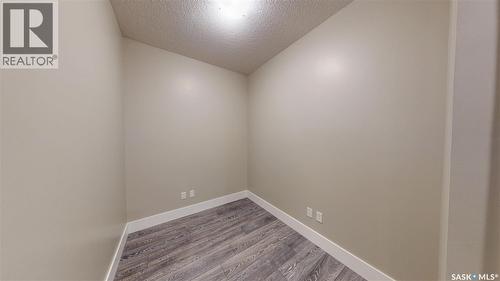 405 409 B Avenue S, Saskatoon, SK - Indoor Photo Showing Other Room