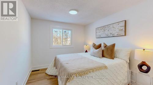 71 Koch Drive, Guelph, ON - Indoor Photo Showing Bedroom