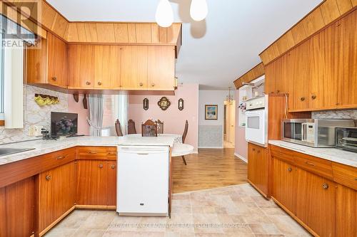 609 Lincoln Street, Welland (Lincoln/Crowland), ON - Indoor Photo Showing Kitchen