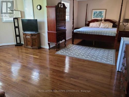 Master Bedroom - 5171 Hidden Valley Court, Mississauga, ON - Indoor Photo Showing Bedroom