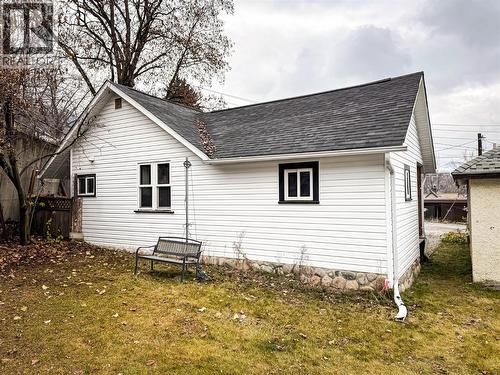 950 Aspen Street, Trail, BC - Outdoor