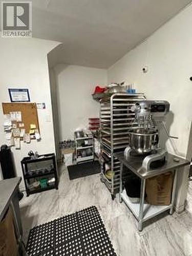 1055 Somerset Street W, Ottawa, ON 