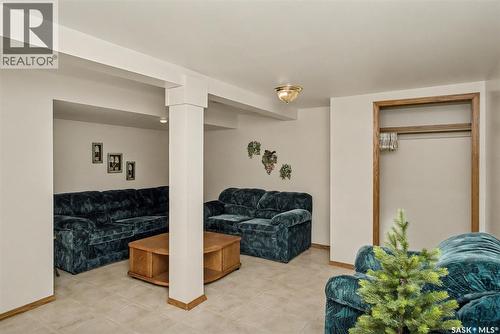 426 Royal Street, Regina, SK - Indoor