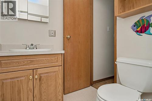426 Royal Street, Regina, SK - Indoor Photo Showing Bathroom