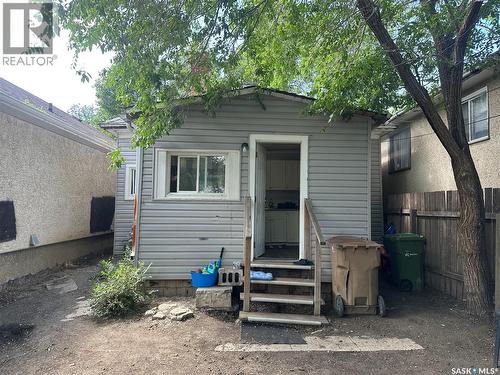 761 Athol Street, Regina, SK - Outdoor With Exterior