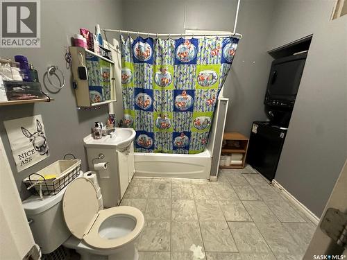 761 Athol Street, Regina, SK - Indoor