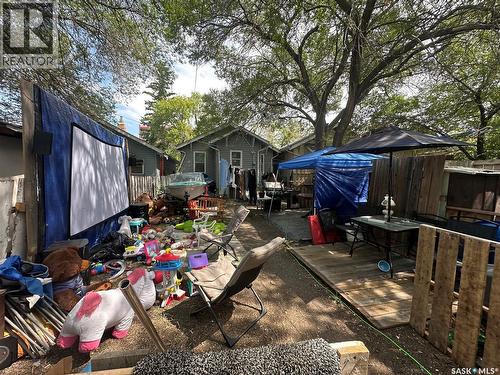 1070 Argyle Street, Regina, SK - Outdoor