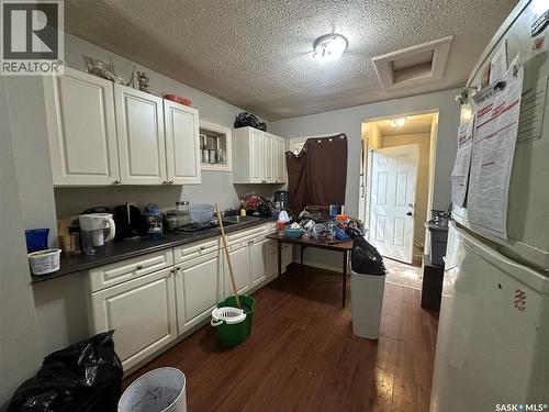 1070 Argyle Street, Regina, SK - Indoor Photo Showing Kitchen