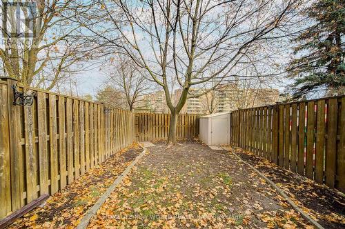 36 - 189 Springhead Gardens, Richmond Hill, ON - Outdoor