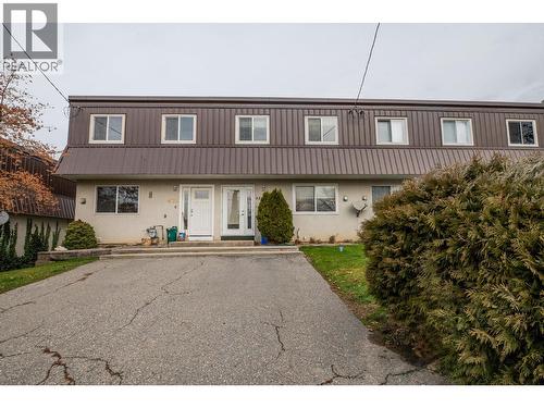 924 Dogwood Street, Creston, BC - Outdoor With Facade