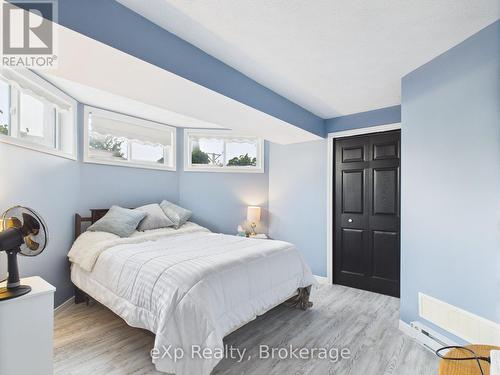 1567 Bruce Road 4, R.R. 2 Road, Brockton, ON - Indoor Photo Showing Bedroom