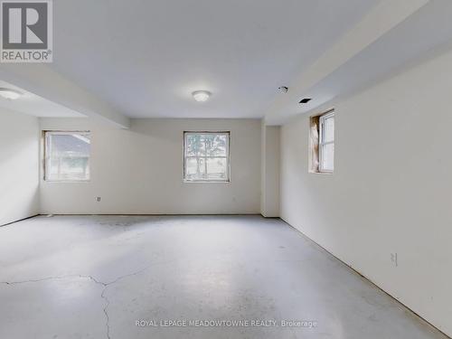 4958 Wellington Road 125, Erin, ON - Indoor Photo Showing Other Room