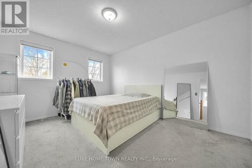 130 Adler Drive, Cambridge, ON - Indoor Photo Showing Bedroom