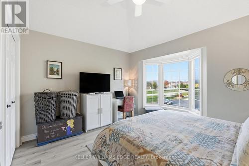 123 - 3480 Upper Middle Road, Burlington, ON - Indoor Photo Showing Bedroom