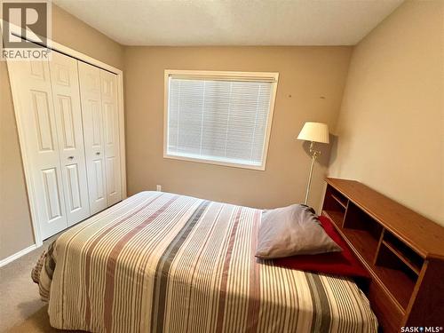 323 700 Battleford Trail, Swift Current, SK - Indoor Photo Showing Bedroom