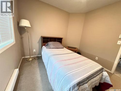 323 700 Battleford Trail, Swift Current, SK - Indoor Photo Showing Bedroom