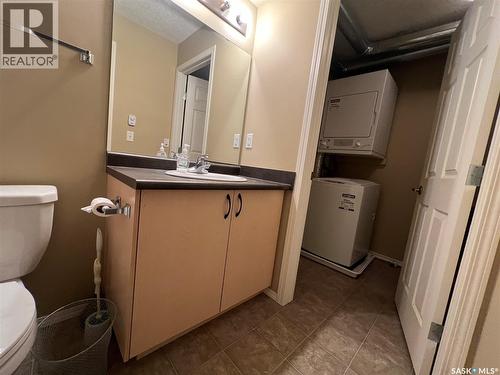 304 700 Battleford Trail, Swift Current, SK - Indoor Photo Showing Bathroom