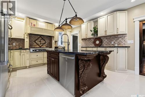 3002 Albert Street, Regina, SK - Indoor Photo Showing Kitchen With Upgraded Kitchen