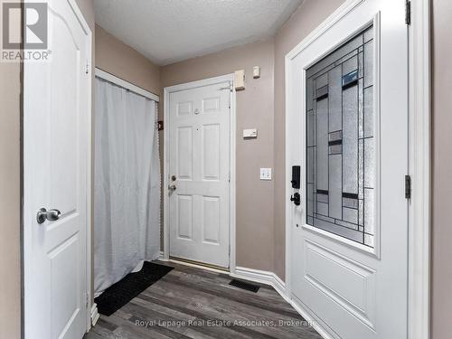 4 Greengrove Way, Whitby, ON - Indoor Photo Showing Other Room