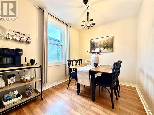 2861 Raymond Street, Greater Sudbury, ON - Indoor Photo Showing Dining Room