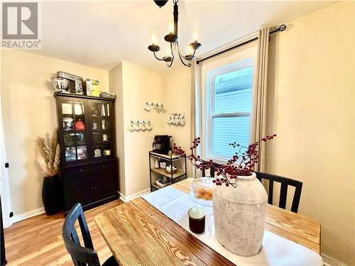 2861 Raymond Street, Greater Sudbury, ON - Indoor Photo Showing Dining Room