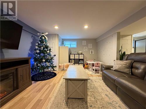 2861 Raymond Street, Greater Sudbury, ON - Indoor Photo Showing Other Room