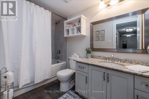 222 Ridge Way, New Tecumseth, ON - Indoor Photo Showing Bathroom