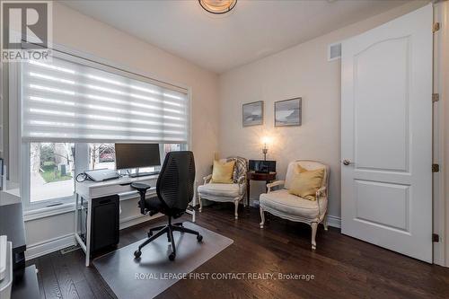 222 Ridge Way, New Tecumseth, ON - Indoor Photo Showing Office