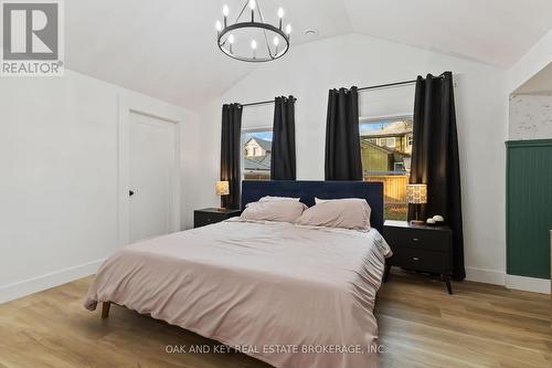 181 Wellington Street, St. Thomas, ON - Indoor Photo Showing Bedroom