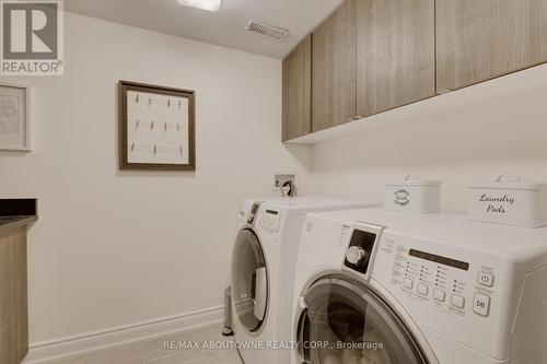 544 Maplehill Drive, Burlington, ON - Indoor Photo Showing Laundry Room