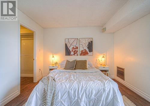 503 - 1225 North Shore Boulevard E, Burlington, ON - Indoor Photo Showing Bedroom