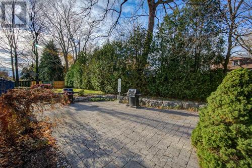 503 - 1225 North Shore Boulevard E, Burlington, ON - Outdoor