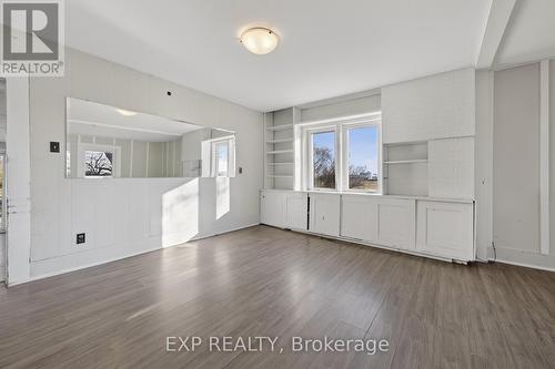 8184 26 Highway, Clearview, ON - Indoor Photo Showing Other Room
