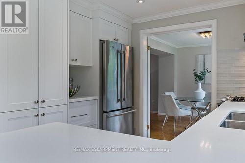 2369 Baccaro Road, Oakville, ON - Indoor Photo Showing Kitchen With Double Sink