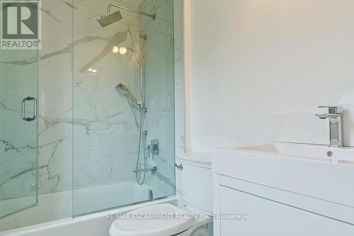 2369 Baccaro Road, Oakville, ON - Indoor Photo Showing Bathroom