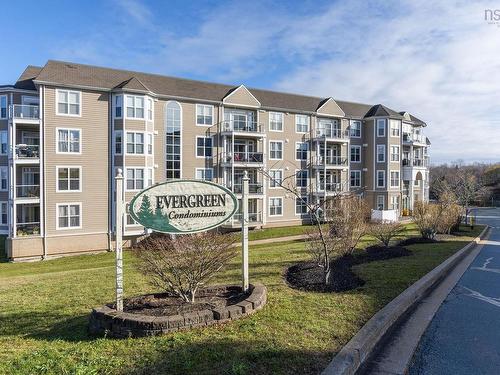 211 168 Green Village Lane, Dartmouth, NS 