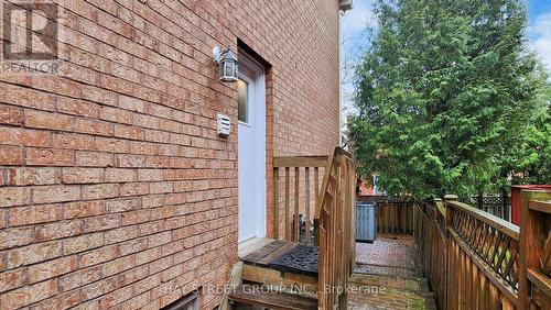 Separate Entrance - 31 Cavalry Trail, Markham, ON - Outdoor