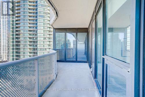 1107 - 15 Holmes Avenue, Toronto, ON - Outdoor