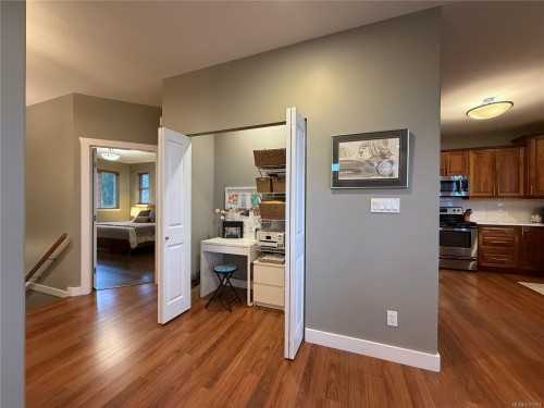 878 Erickson Rd, Campbell River, BC 