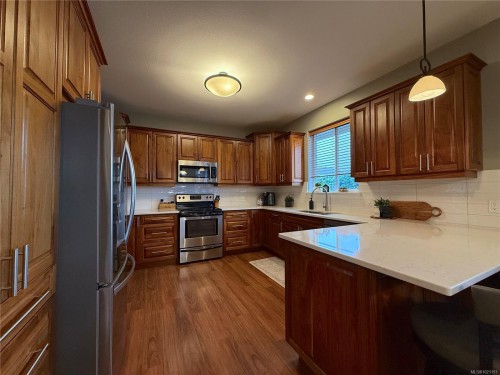 878 Erickson Rd, Campbell River, BC 