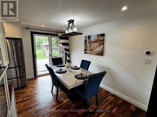 9364 Wellington Rd 124, Erin, ON - Indoor Photo Showing Dining Room