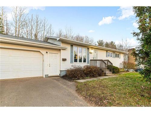 235 Pascal, Dieppe, NB 