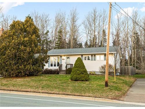 235 Pascal, Dieppe, NB 